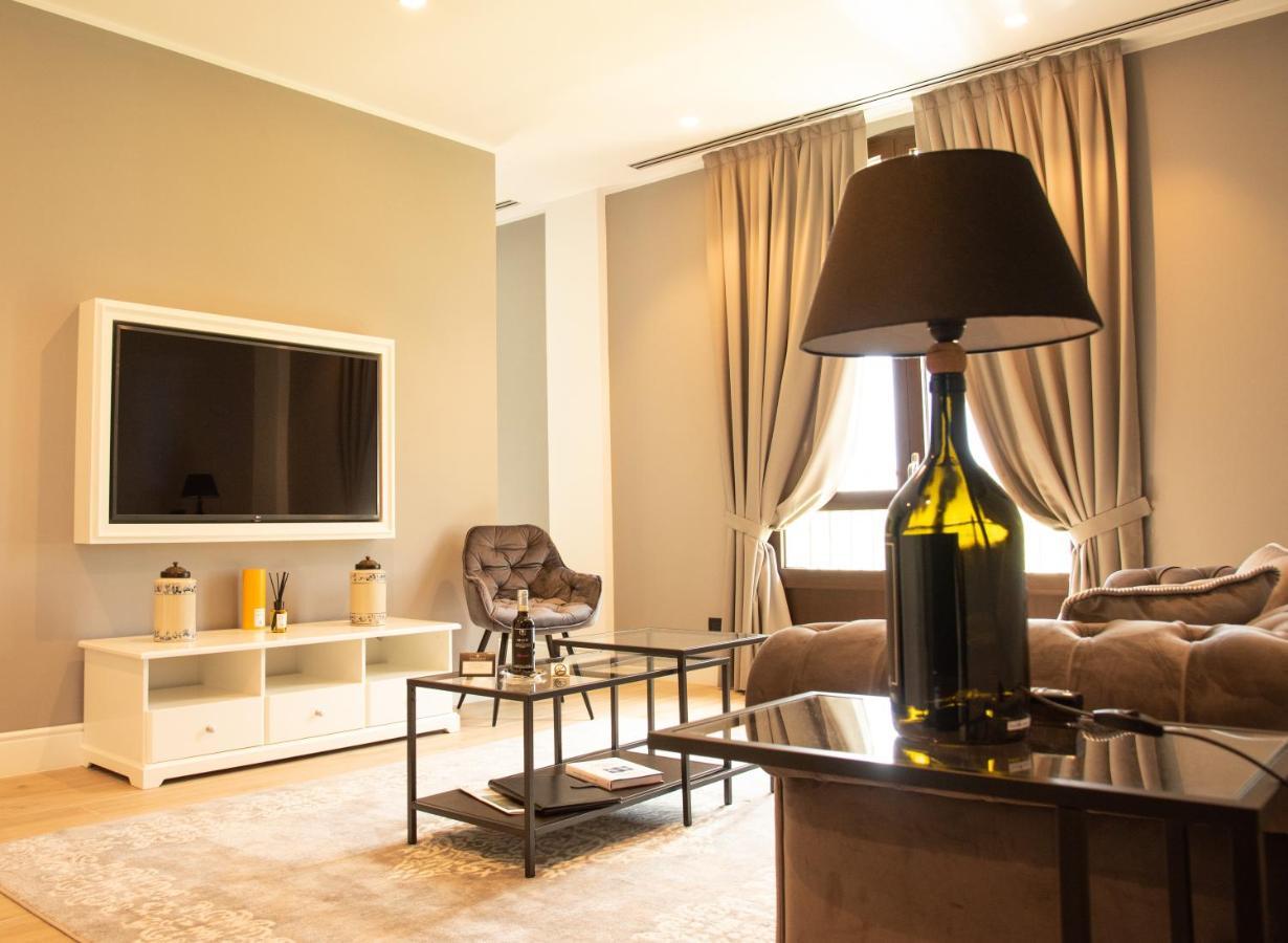 Montalbera Wine Suites Montemagno  ภายนอก รูปภาพ