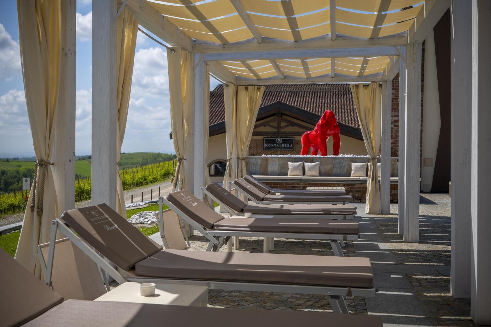 Montalbera Wine Suites Montemagno  ภายนอก รูปภาพ